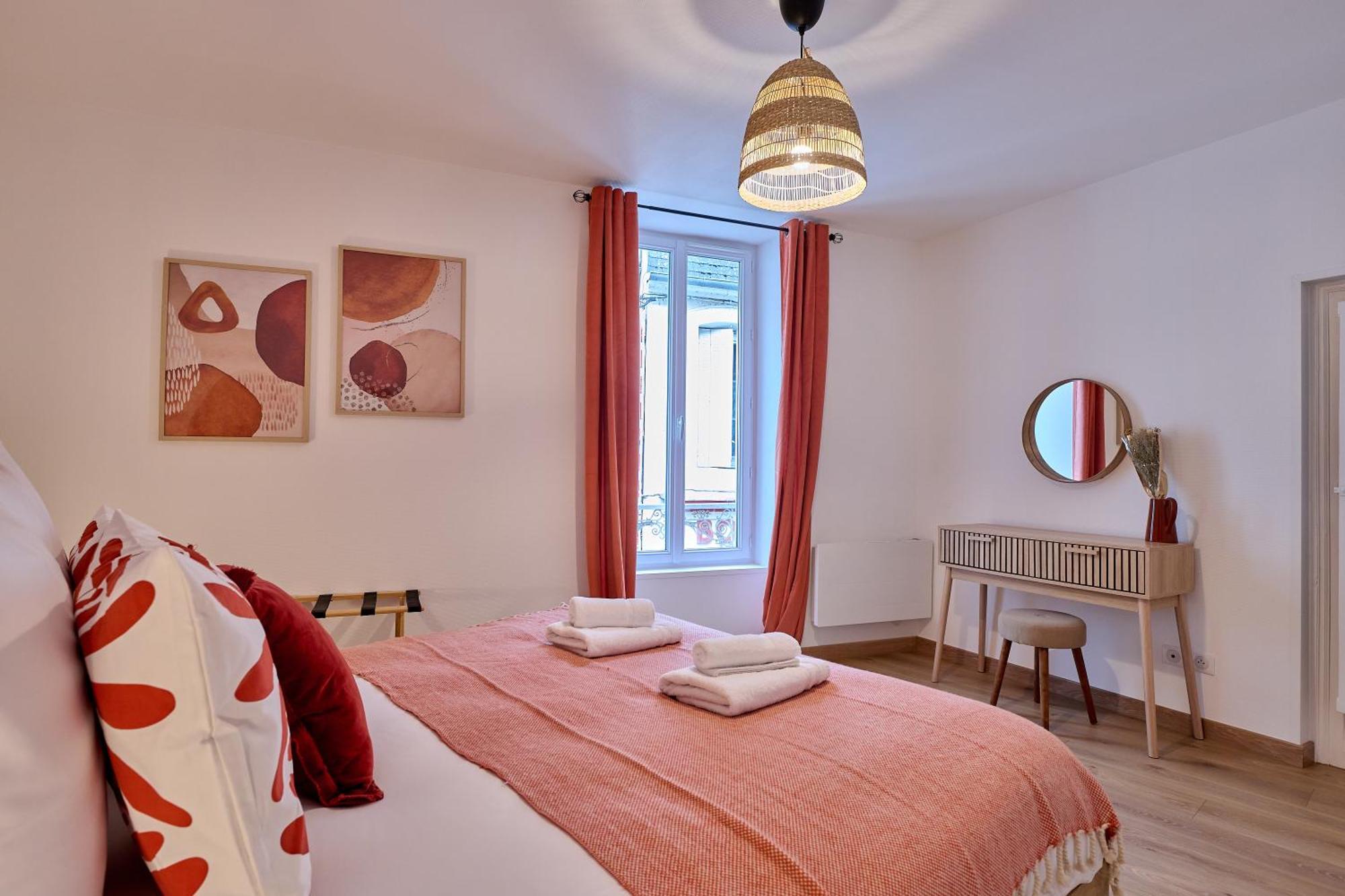 Le Oliva Chez Les M By Primo Conciergerie Apartment Nevers Ngoại thất bức ảnh