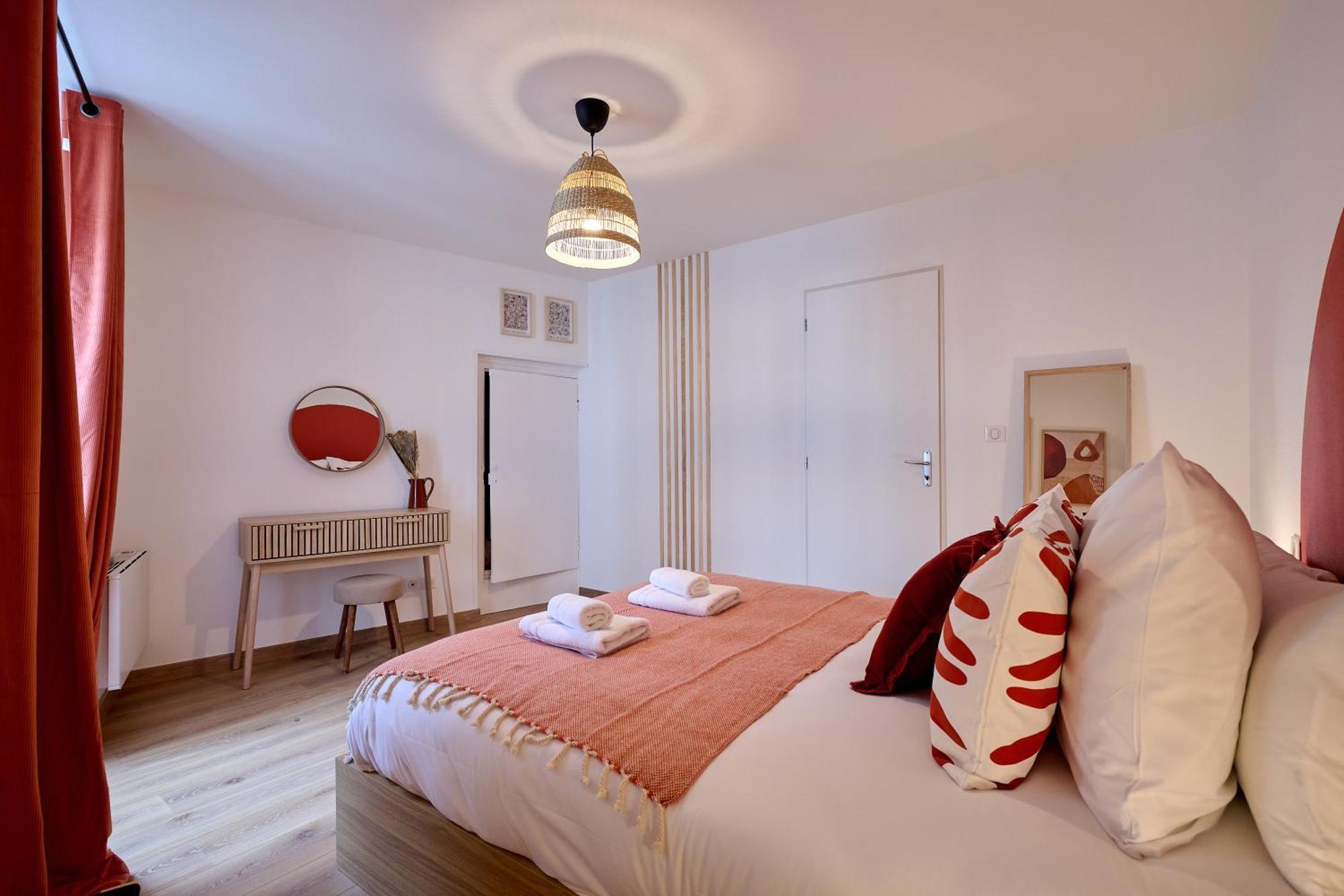 Le Oliva Chez Les M By Primo Conciergerie Apartment Nevers Ngoại thất bức ảnh
